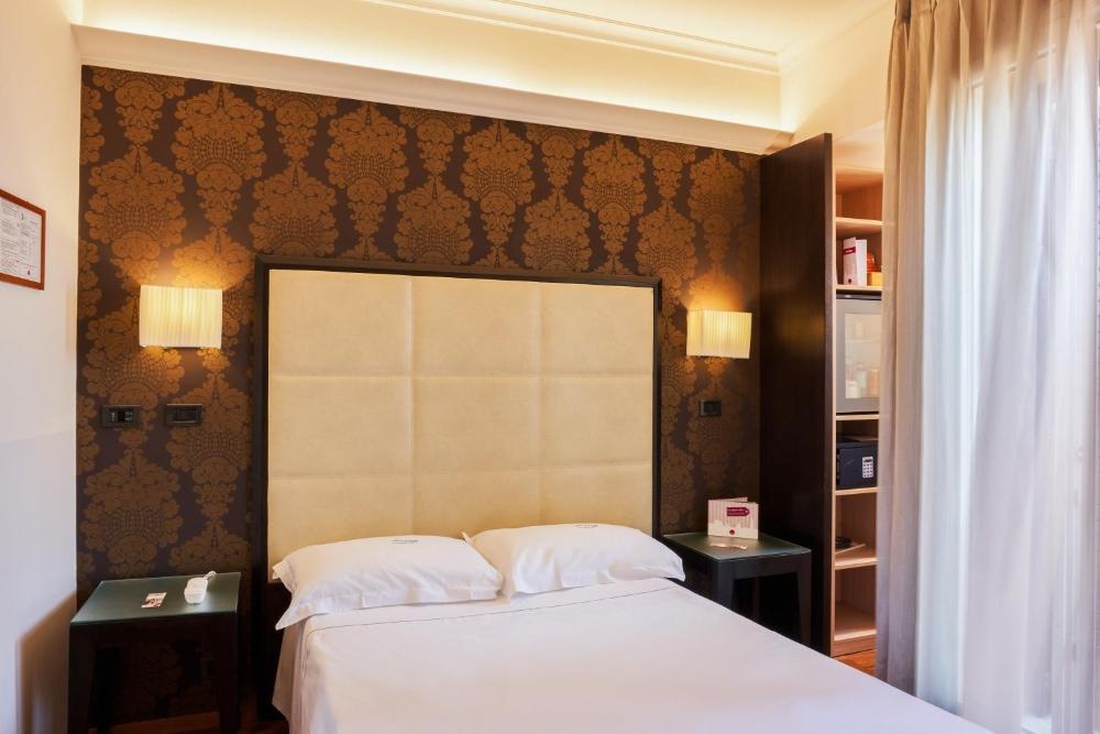 Hotel Touring Image 101