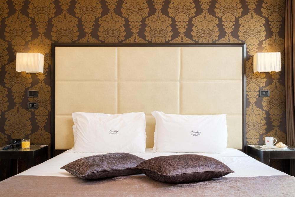 Hotel Touring Image 33