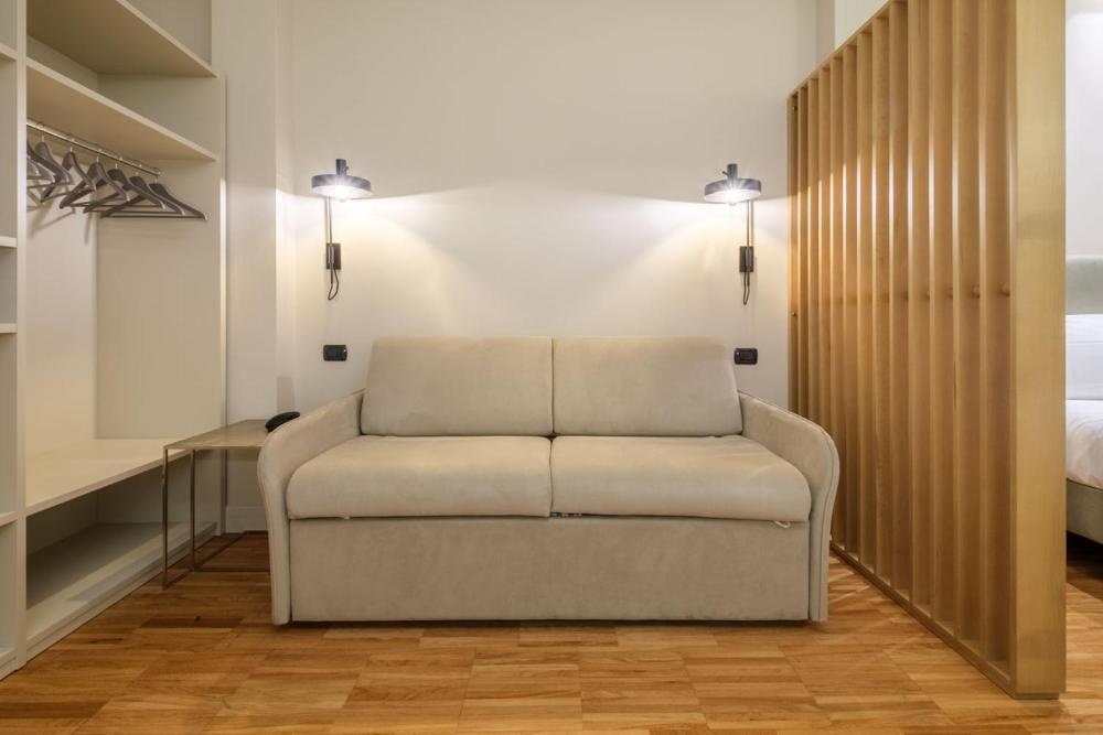 Hotel Touring Image 45