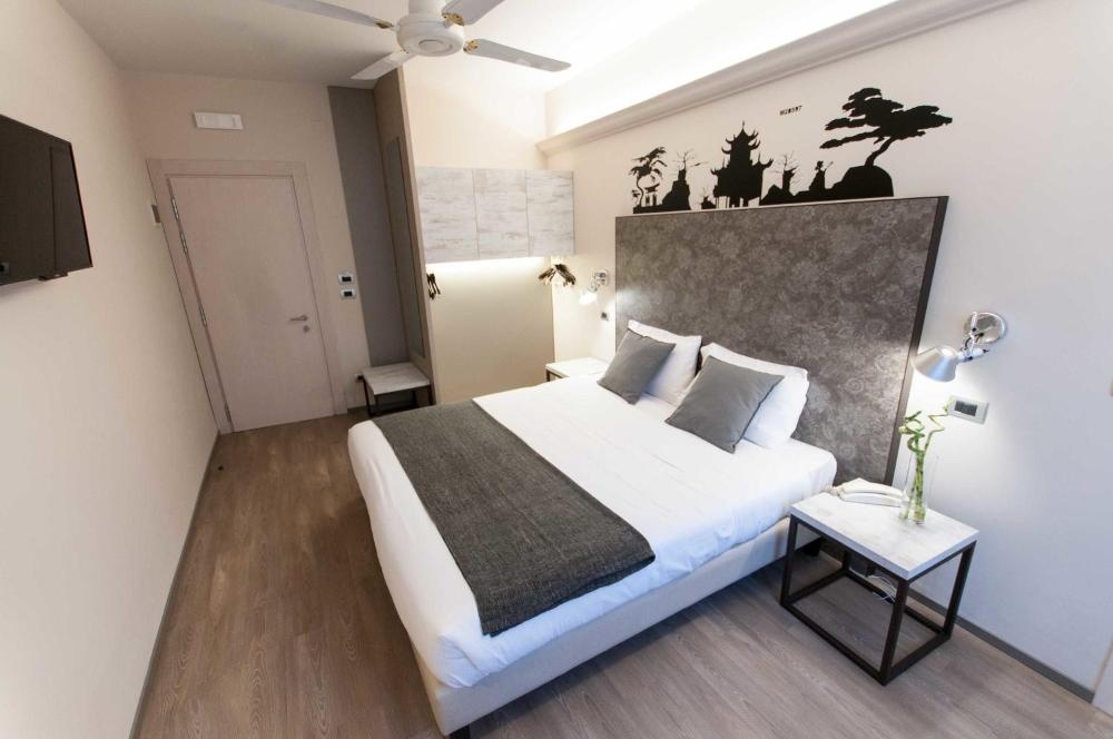 Hotel Touring Image 64