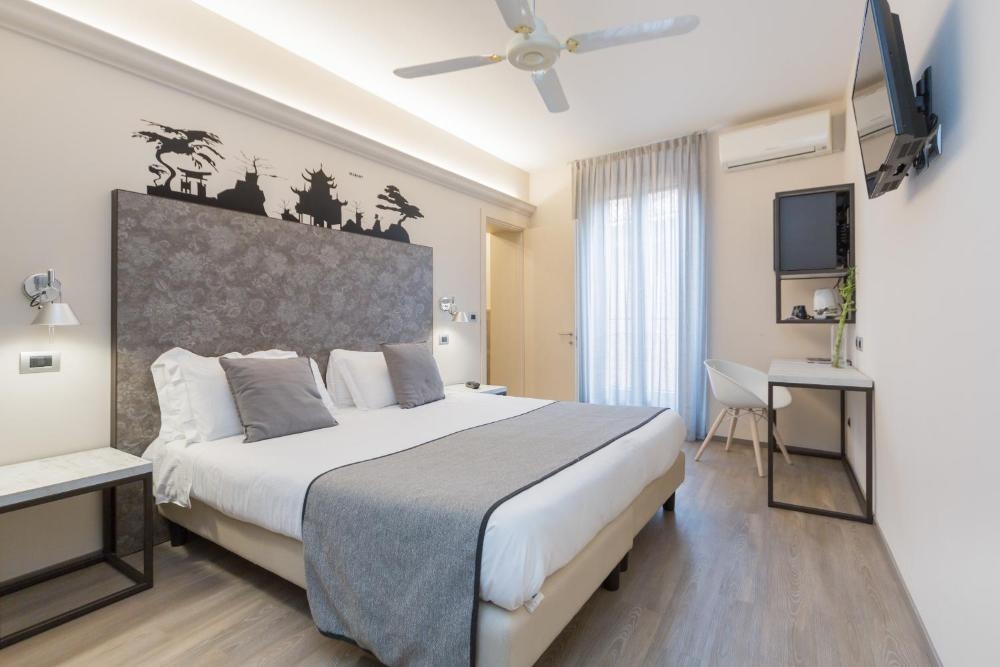 Hotel Touring Image 68