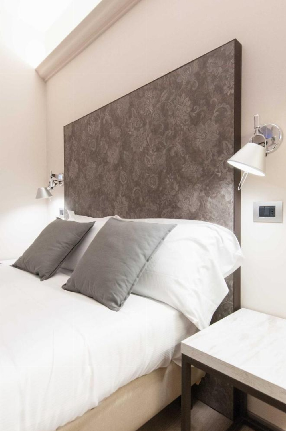 Hotel Touring Image 73