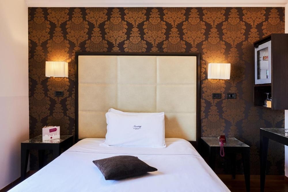 Hotel Touring Image 92