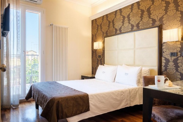 Hotel Touring image 23