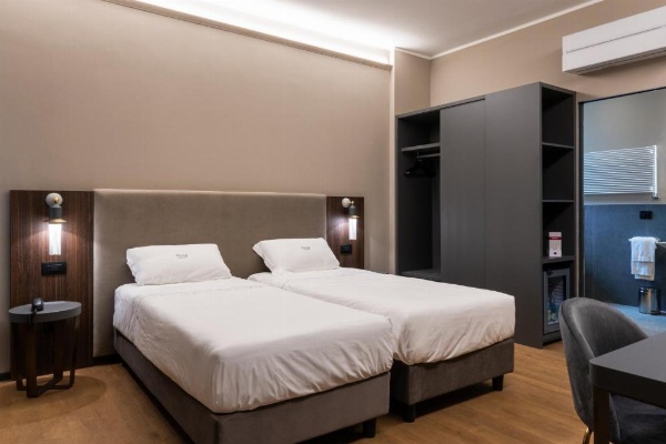 Hotel Touring image 36