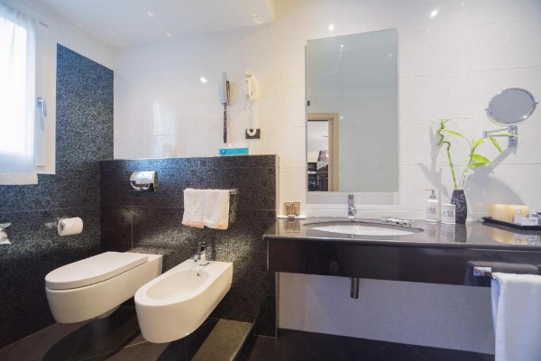 Hotel Touring image 57