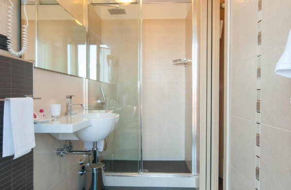 Hotel Touring image 89